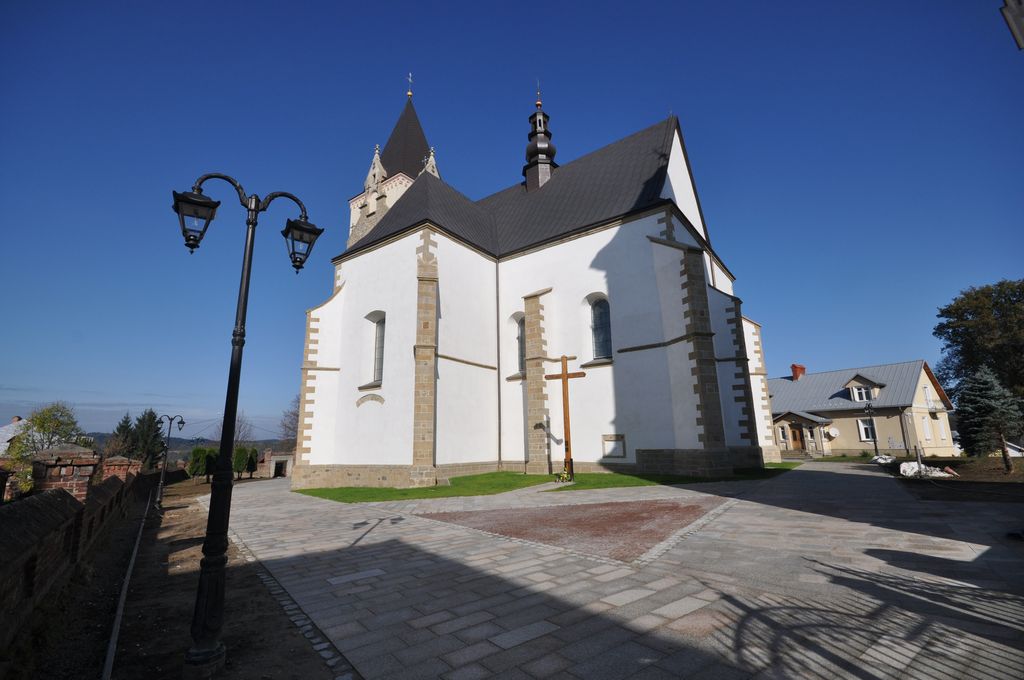 Kościół w Lesku (1)