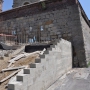 prace-przy-murze-i-nowych-schodach-od-ul-koc59bciuszki-115